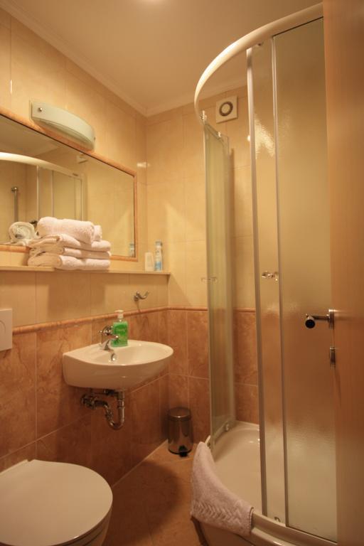 Apartment Dalmatien Traumhaus Макарська Екстер'єр фото