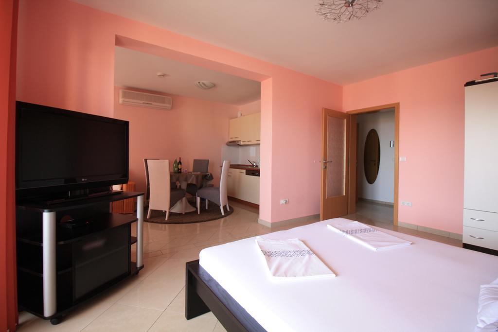 Apartment Dalmatien Traumhaus Макарська Екстер'єр фото