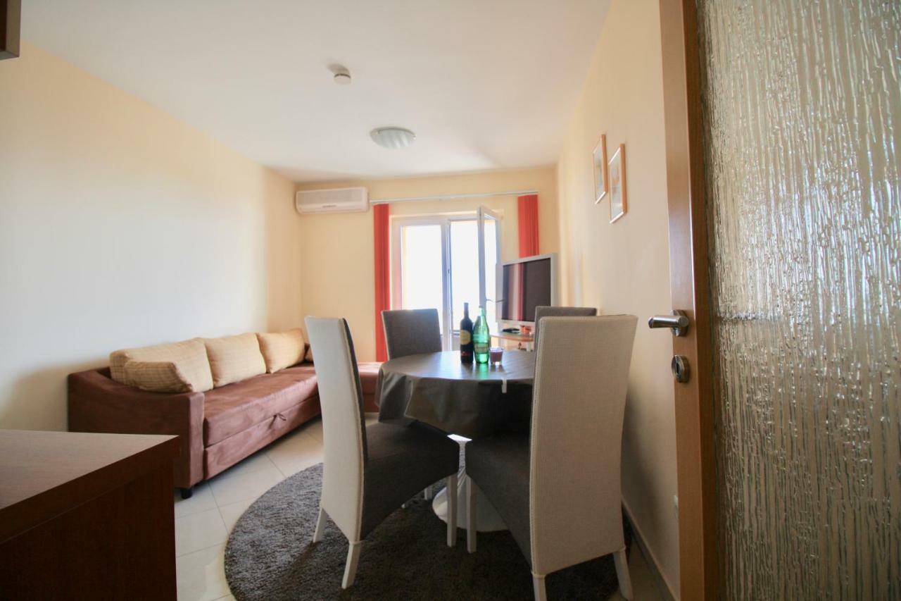 Apartment Dalmatien Traumhaus Макарська Екстер'єр фото
