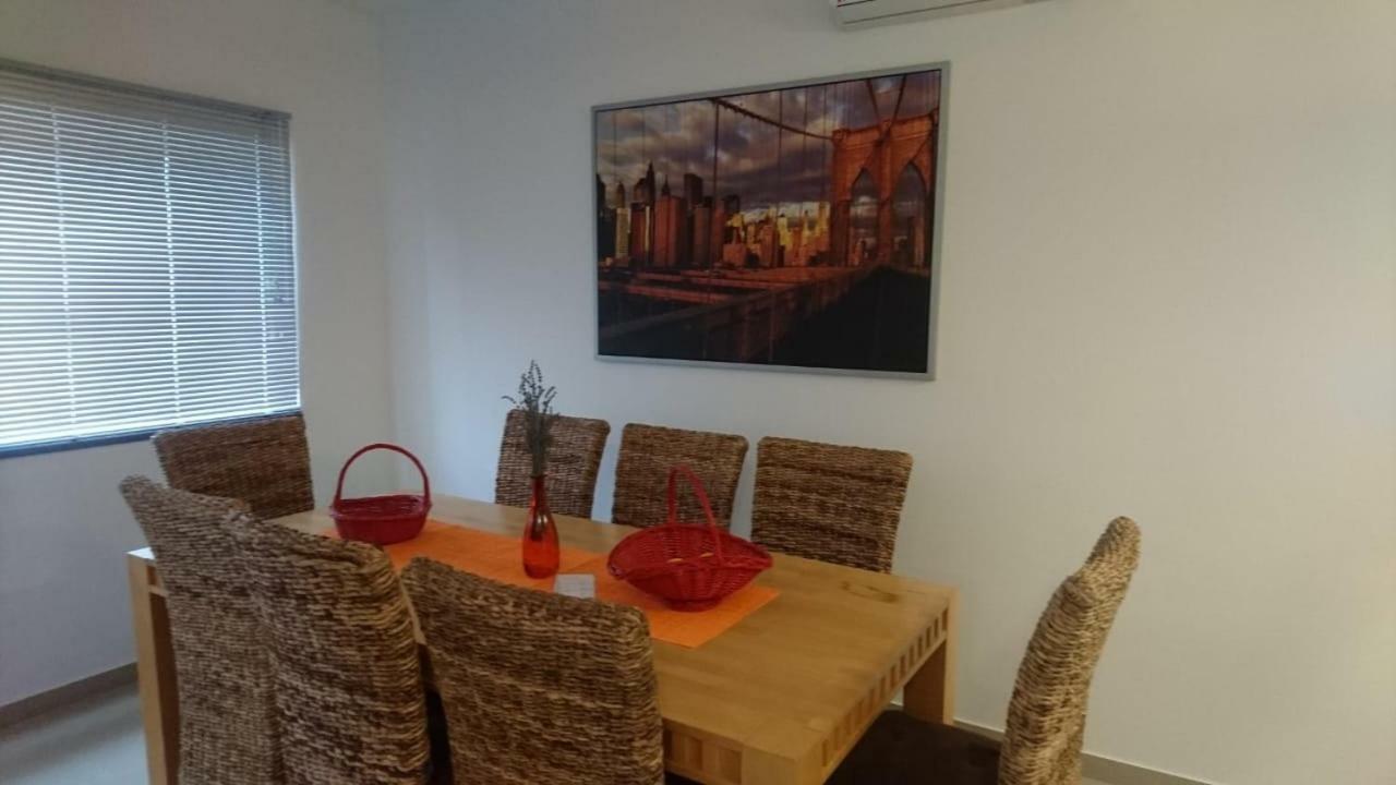 Apartment Dalmatien Traumhaus Макарська Екстер'єр фото